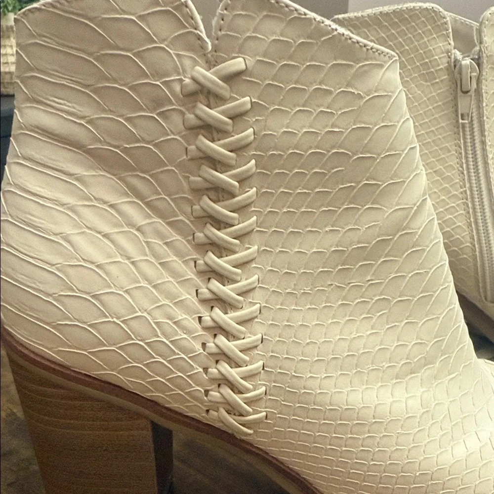MIA Cream Textured Ankle Boots